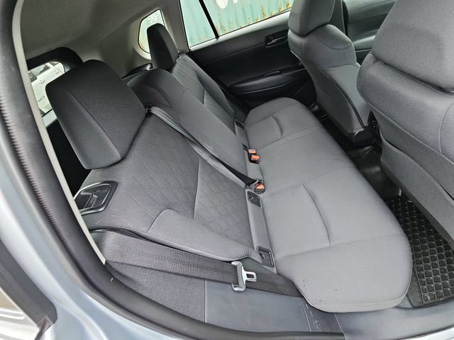 Used 2024 Toyota Corolla Cross LE AWD/4WD image 29
