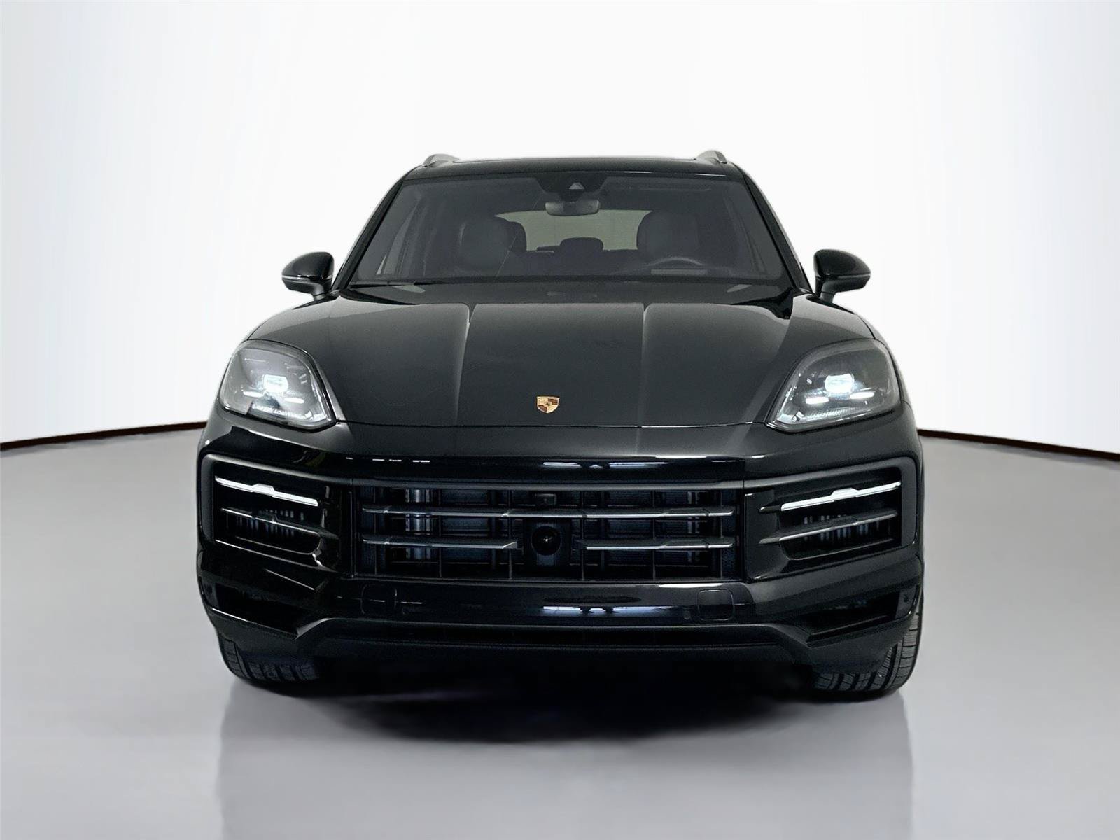 Certified 2025 Porsche Cayenne AWD/4WD image 10