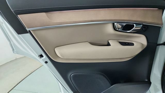 New 2026 Volvo XC90 B6 Plus w/ Protection Package AWD/4WD image 28