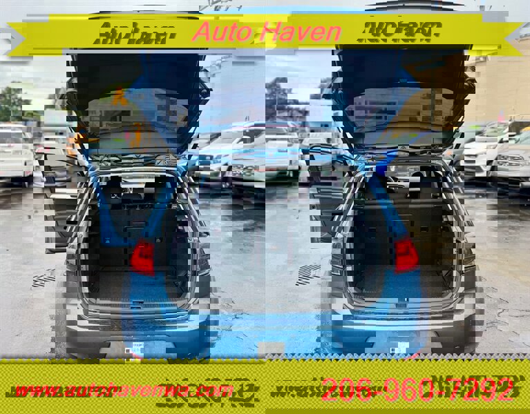 Used 2016 Volkswagen e-Golf SE image 8