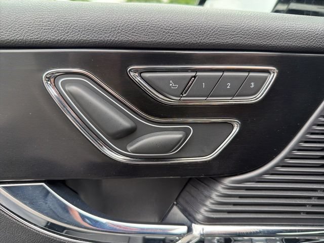Used 2021 Lincoln Corsair AWD image 12