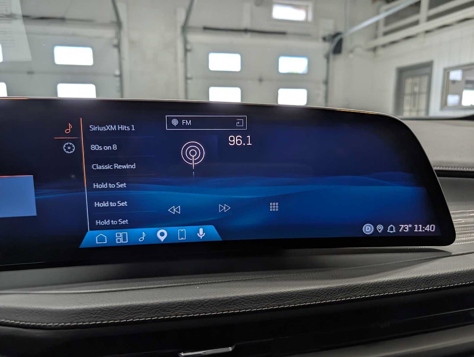 Certified 2025 Cadillac XT4 Premium Luxury AWD/4WD image 24