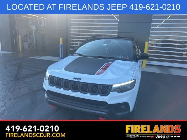 Used 2023 Jeep Compass Trailhawk w/ Trailhawk Elite Group image 6