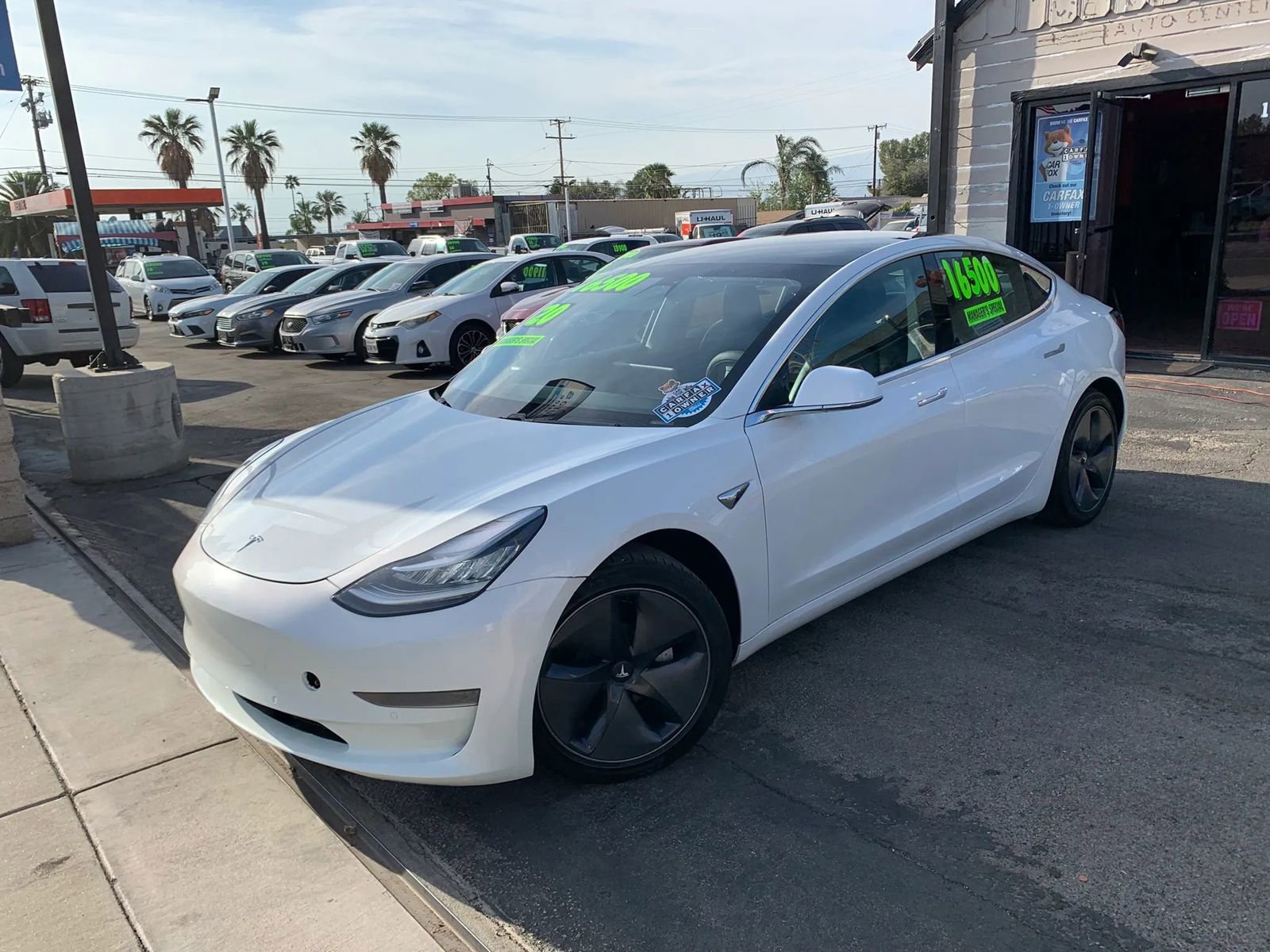 Used 2020 Tesla Model 3 Standard Range Plus image 2
