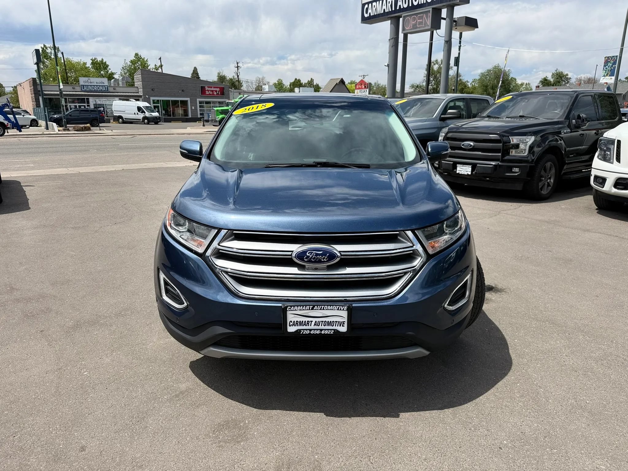 Used 2018 Ford Edge Titanium w/ Equipment Group 302A AWD/4WD image 4