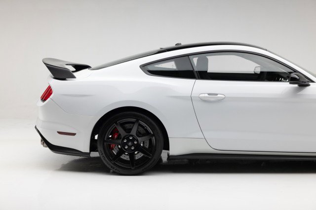 Used 2017 Ford Mustang Shelby GT350R w/ GT350R Equipment Group 920A image 21