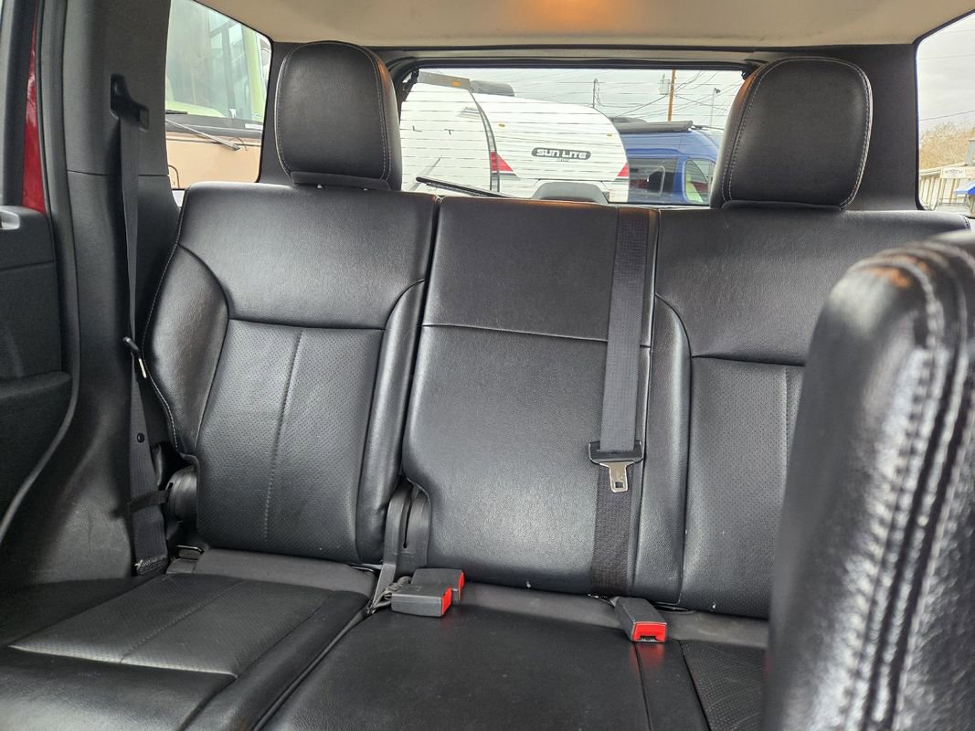 Used 2012 Jeep Liberty Limited Jet w/ Exterior Appearance Group AWD/4WD image 17