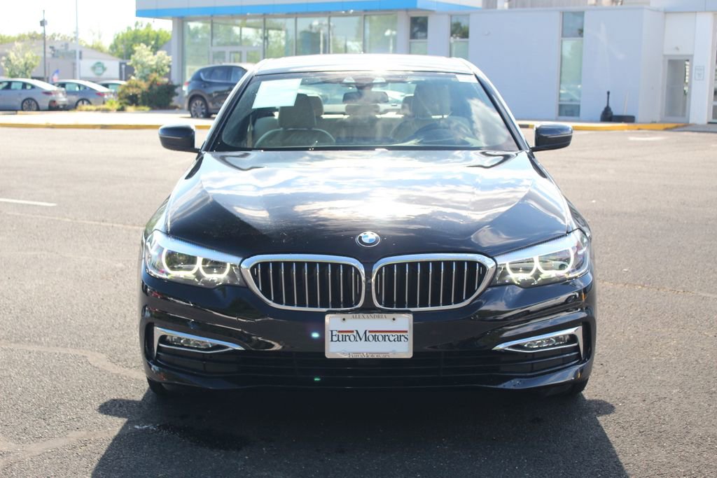 Used 2018 BMW 530i xDrive w/ Premium Package AWD/4WD image 2