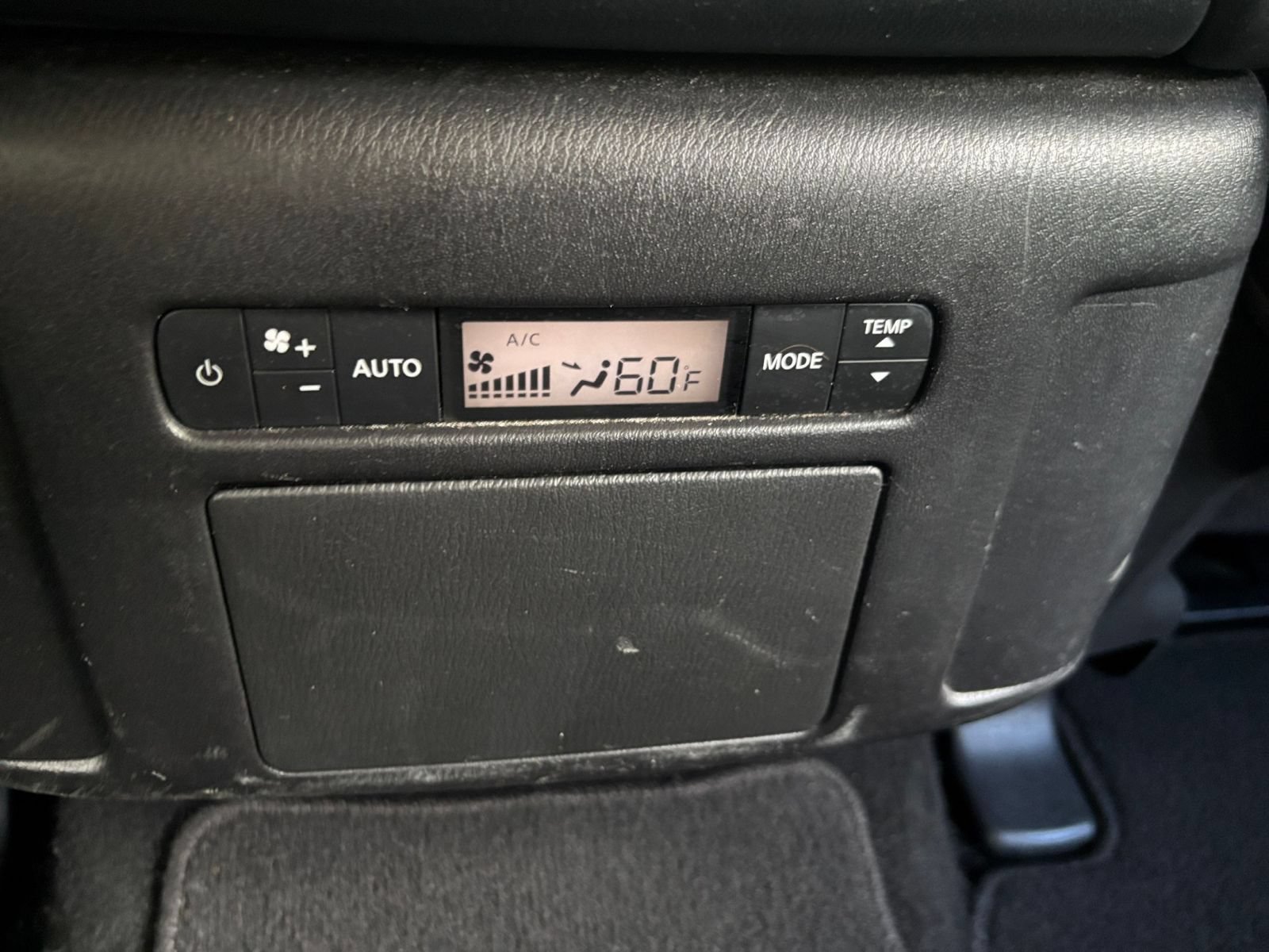 Used 2024 Nissan Armada SL RWD image 25
