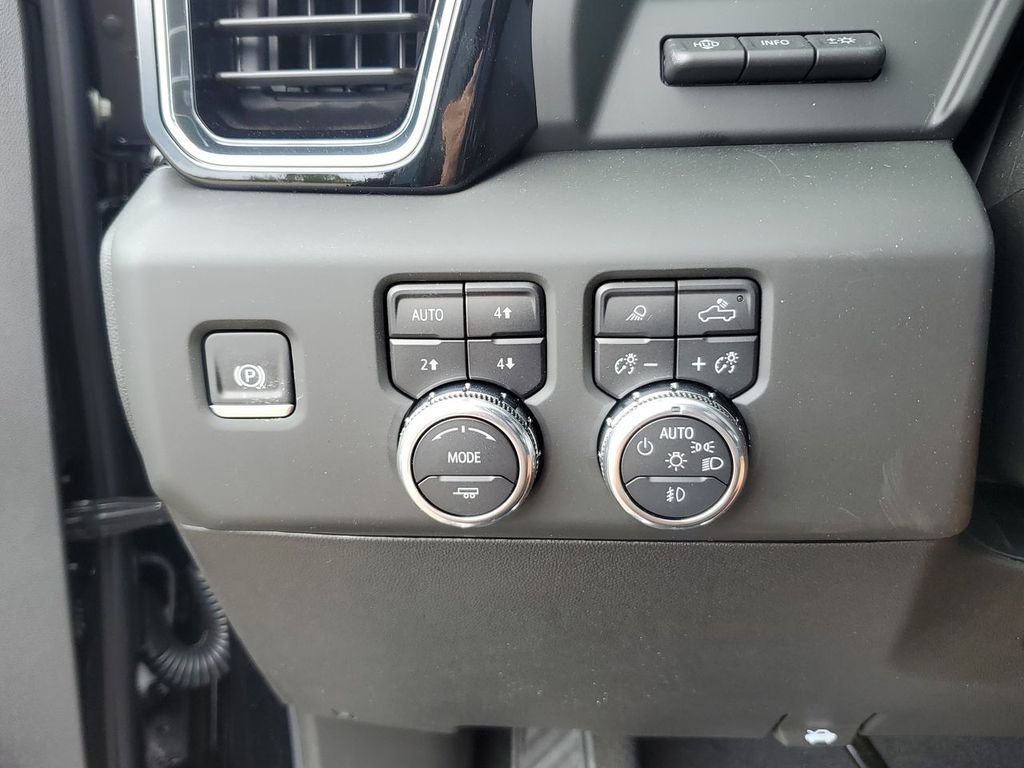 New 2025 GMC Sierra 2500 Denali w/ Denali Reserve Package image 19