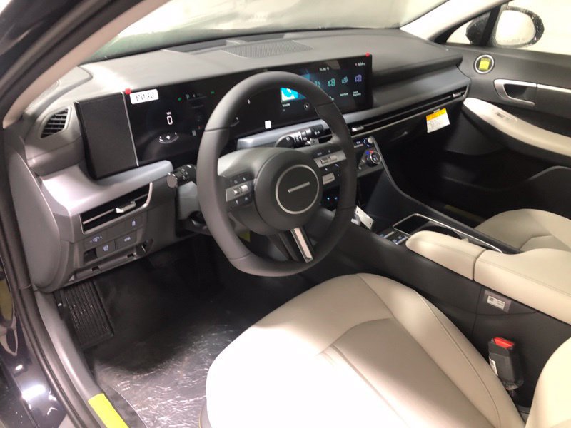 New 2026 Hyundai Sonata SEL FWD image 17