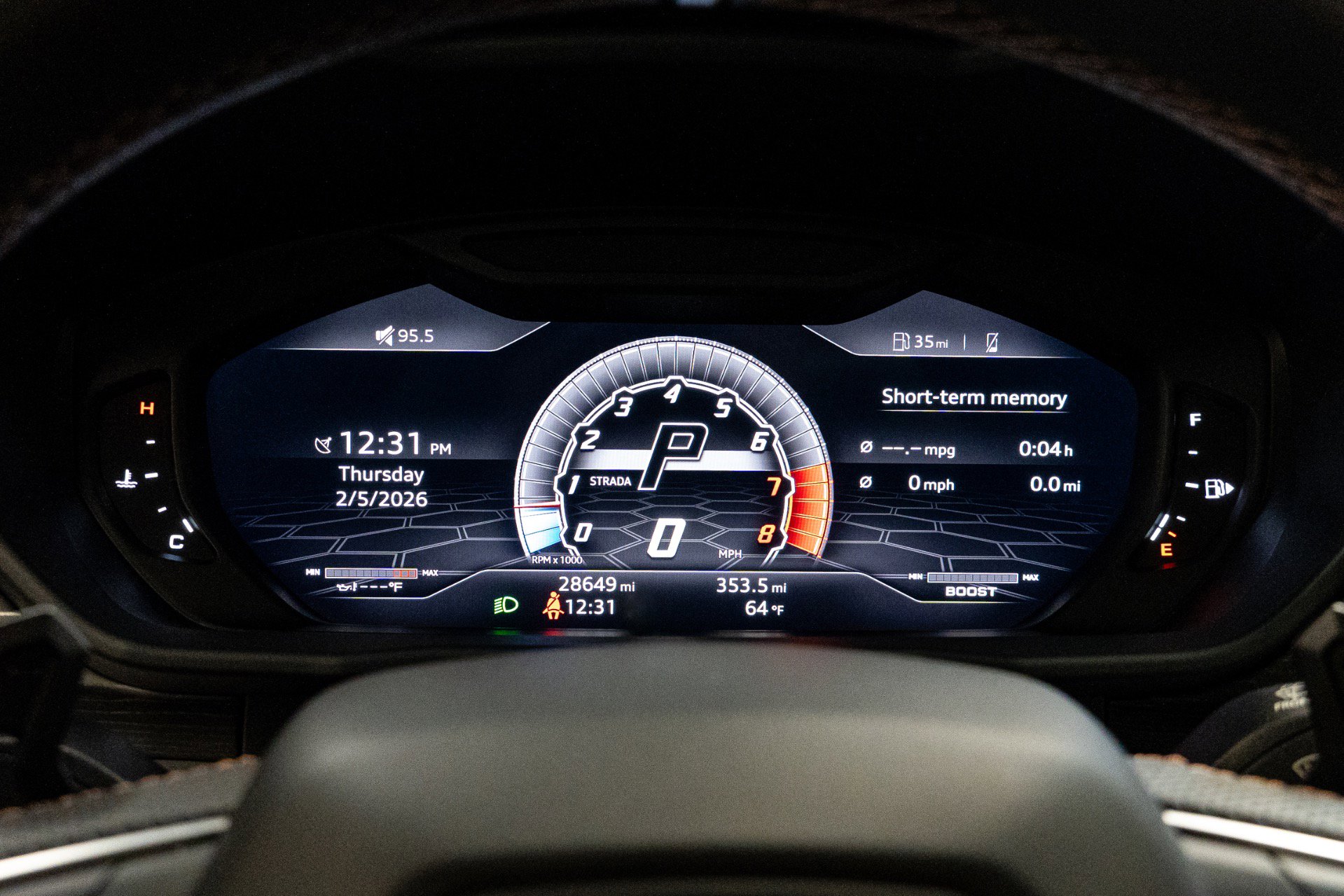 Used 2019 Lamborghini Urus image 16