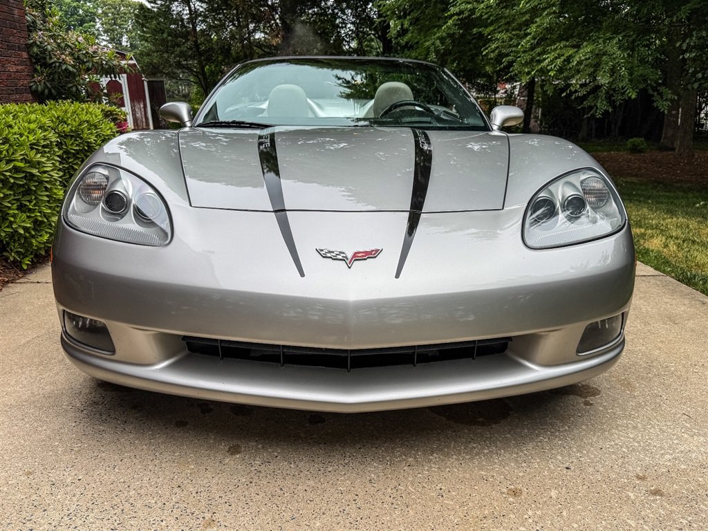 Used 2006 Chevrolet Corvette Convertible w/ Preferred Equipment Group RWD image 13