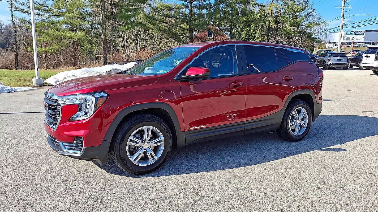 Certified 2023 GMC Terrain SLE FWD image 5