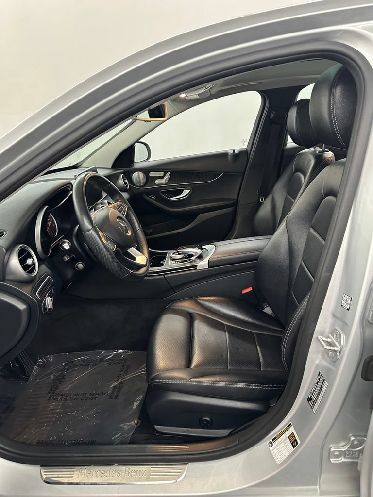Used 2016 Mercedes-Benz C 300 4MATIC Sedan image 11