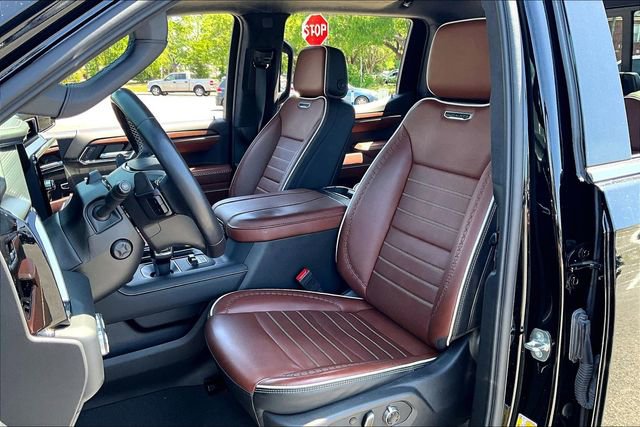 Used 2024 GMC Sierra 1500 Denali Ultimate AWD/4WD image 17