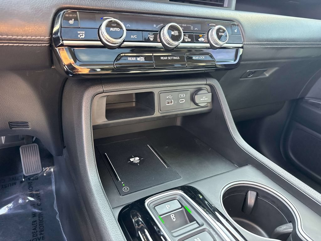 Used 2025 Honda Pilot Touring image 36