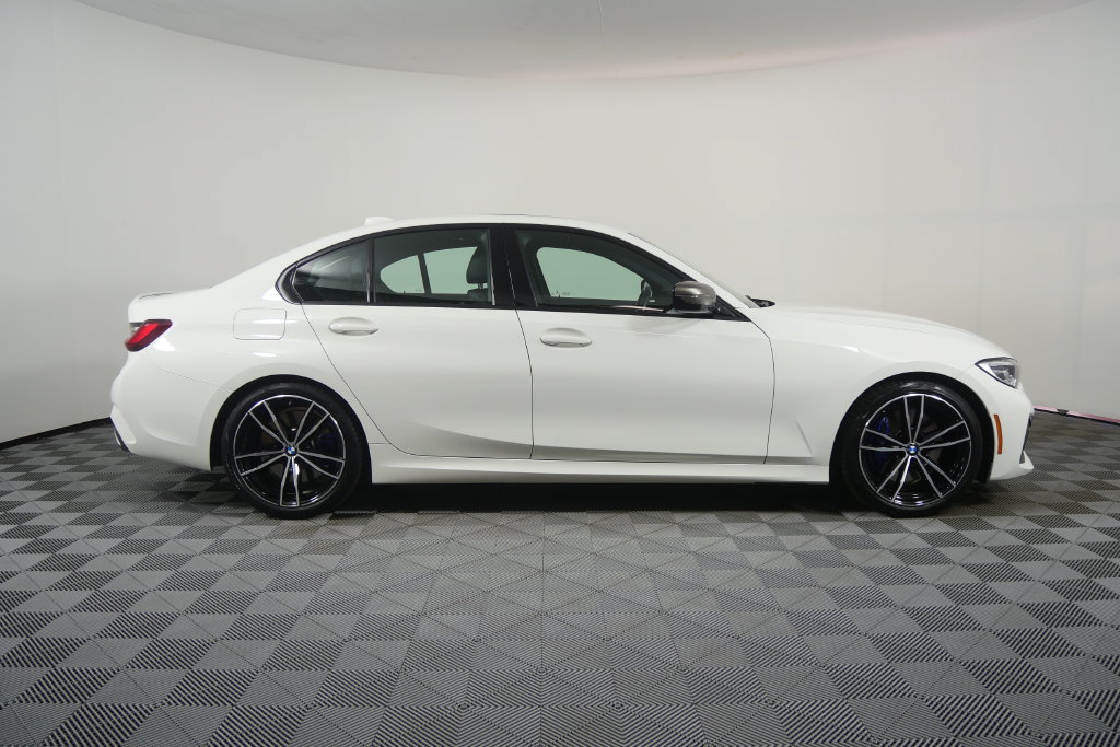 Used 2022 BMW M340i RWD image 6