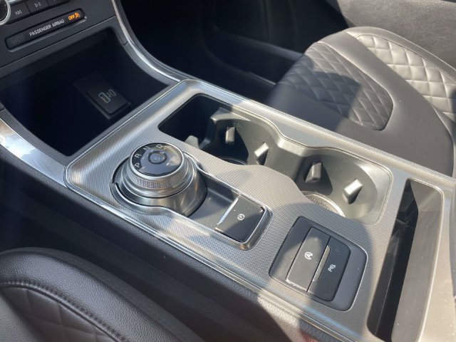 Certified 2024 Ford Edge Titanium AWD/4WD image 34