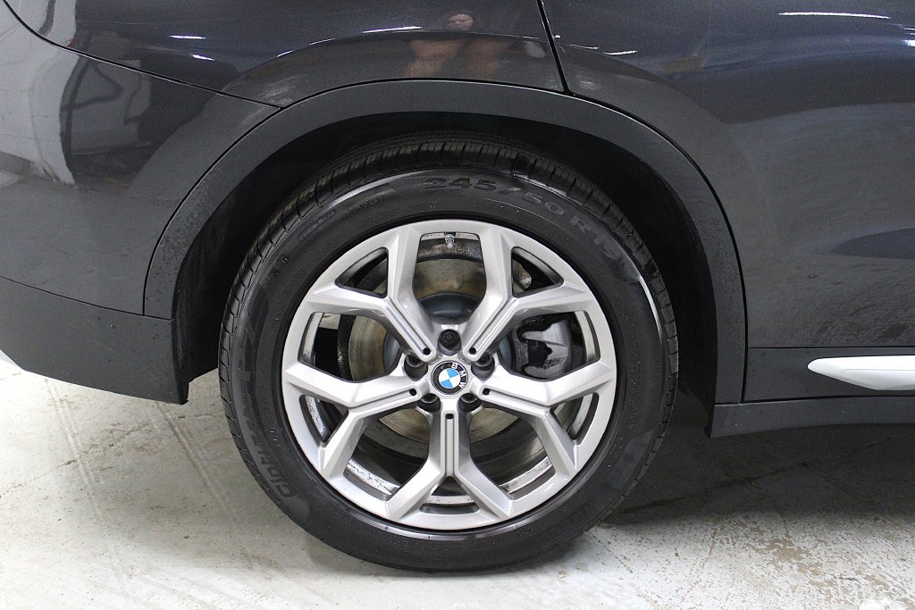 Used 2024 BMW X3 xDrive30i w/ Premium Package w/ZPA AWD/4WD image 39