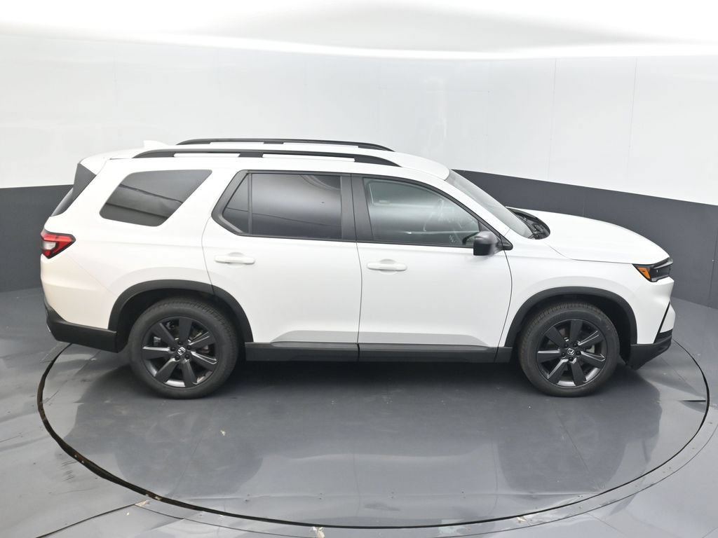 Certified 2023 Honda Pilot Sport image 14