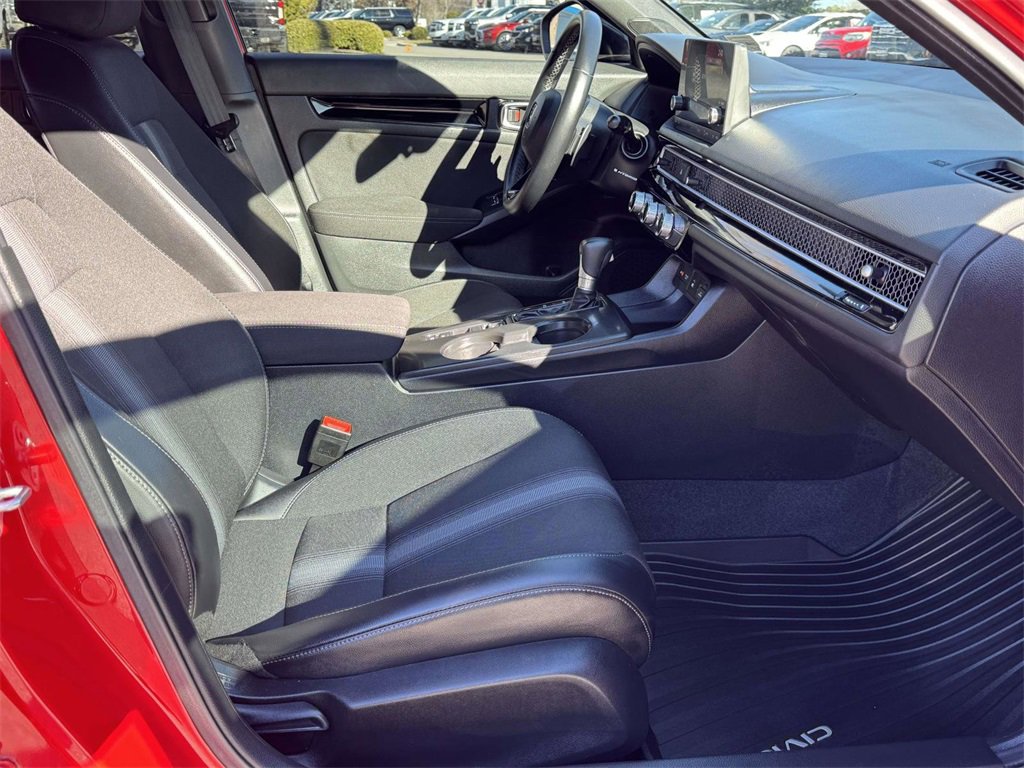 Used 2025 Honda Civic Sport image 15