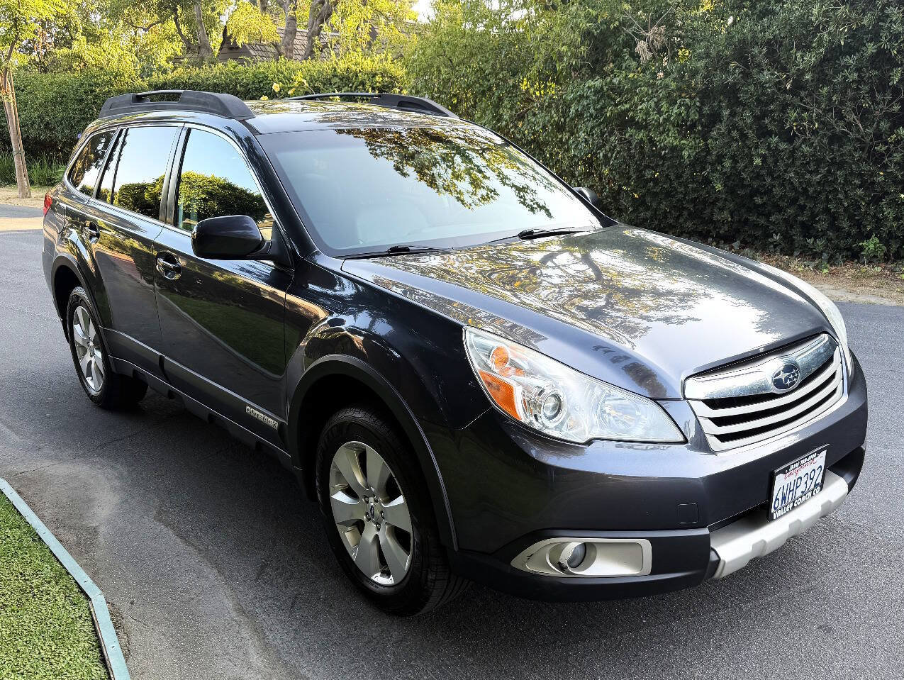 Used 2012 Subaru Outback 2.5i Limited AWD/4WD image 10