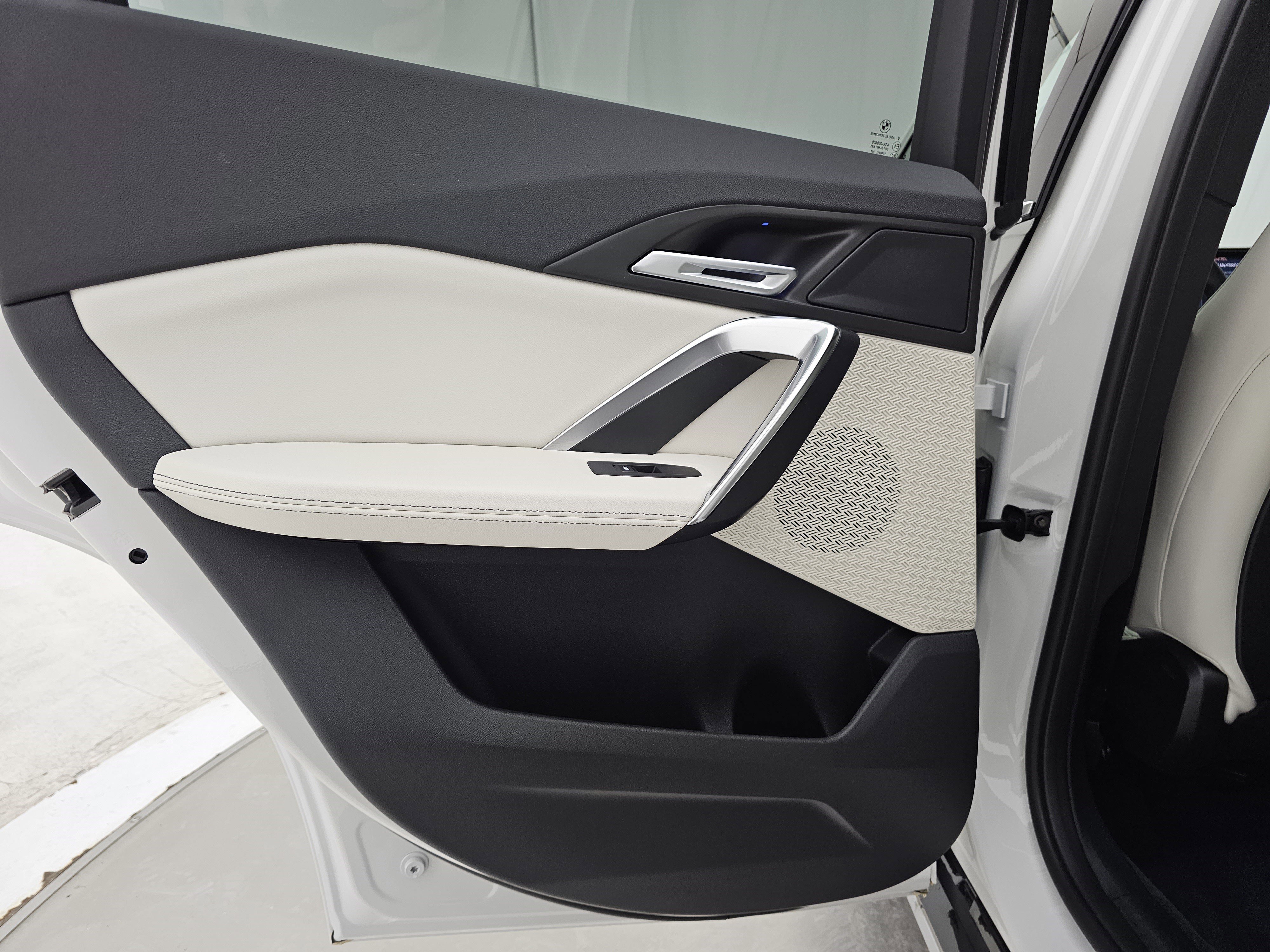 Used 2026 BMW X1 xDrive28i w/ Convenience Package image 24