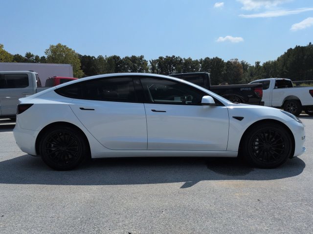 Used 2022 Tesla Model 3 Long Range AWD/4WD image 3