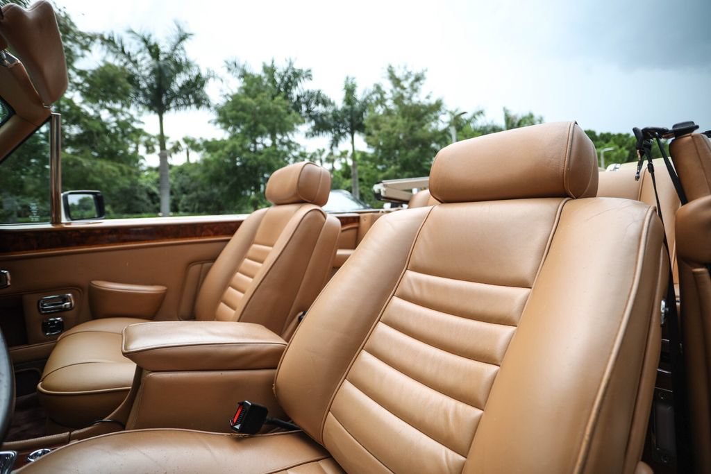 Used 1989 Rolls-Royce Corniche II RWD image 26