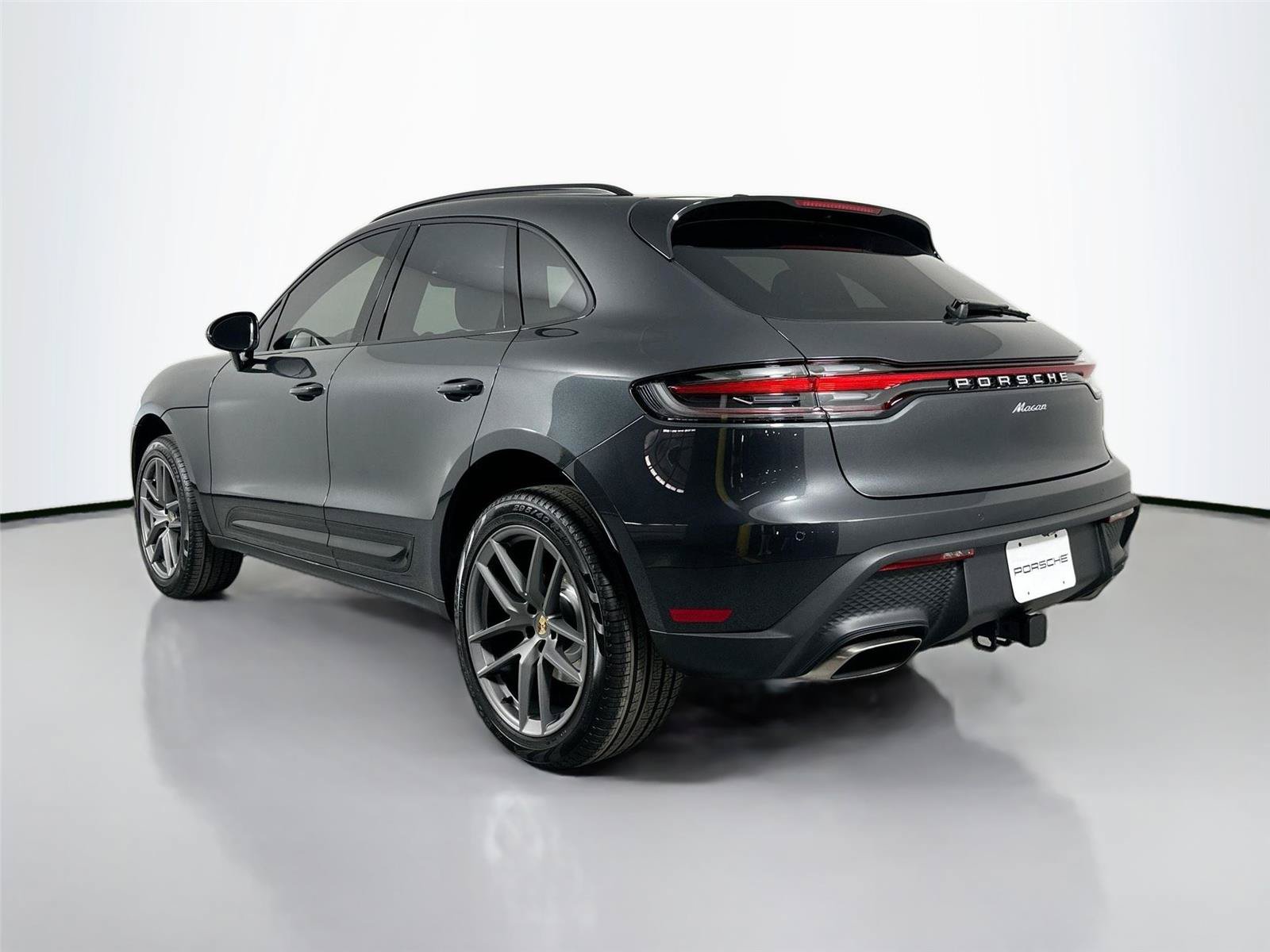 Certified 2026 Porsche Macan Turbo AWD/4WD image 3