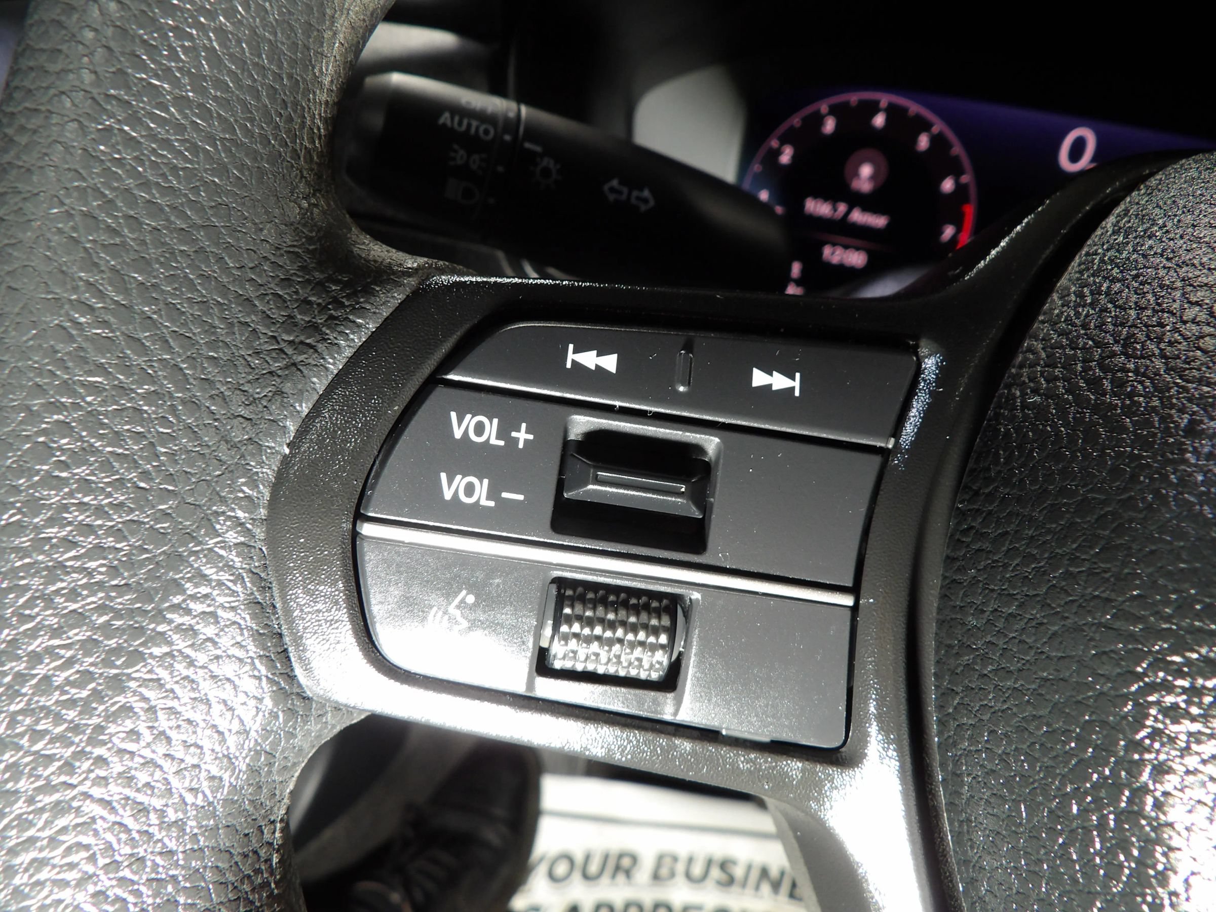 Used 2025 Honda Accord LX image 17