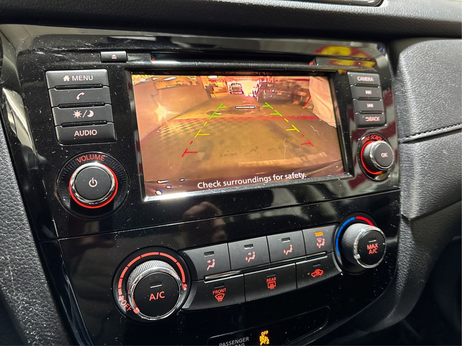 Used 2018 Nissan Rogue S image 20