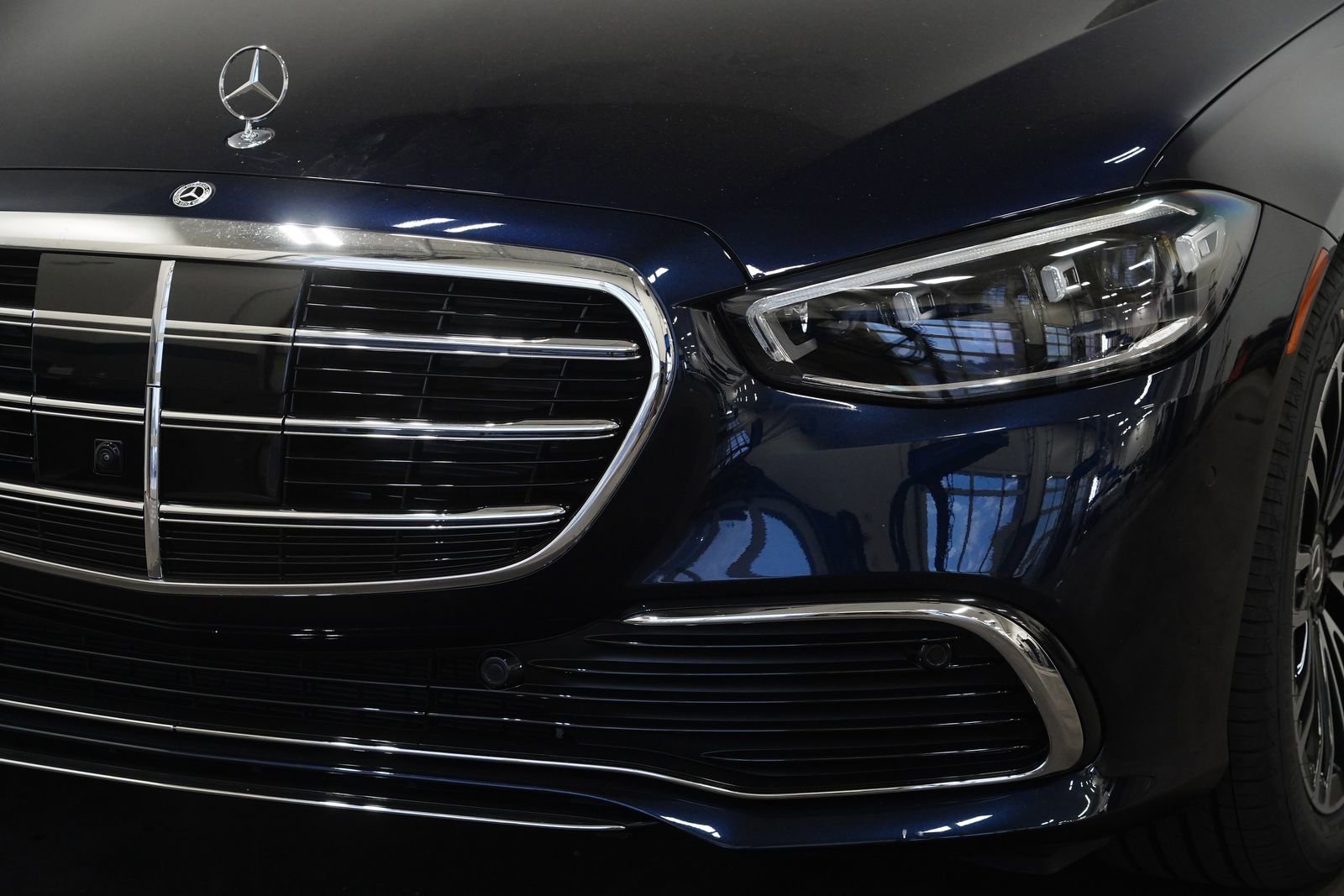 New 2026 Mercedes-Benz S 580 4MATIC Sedan image 11