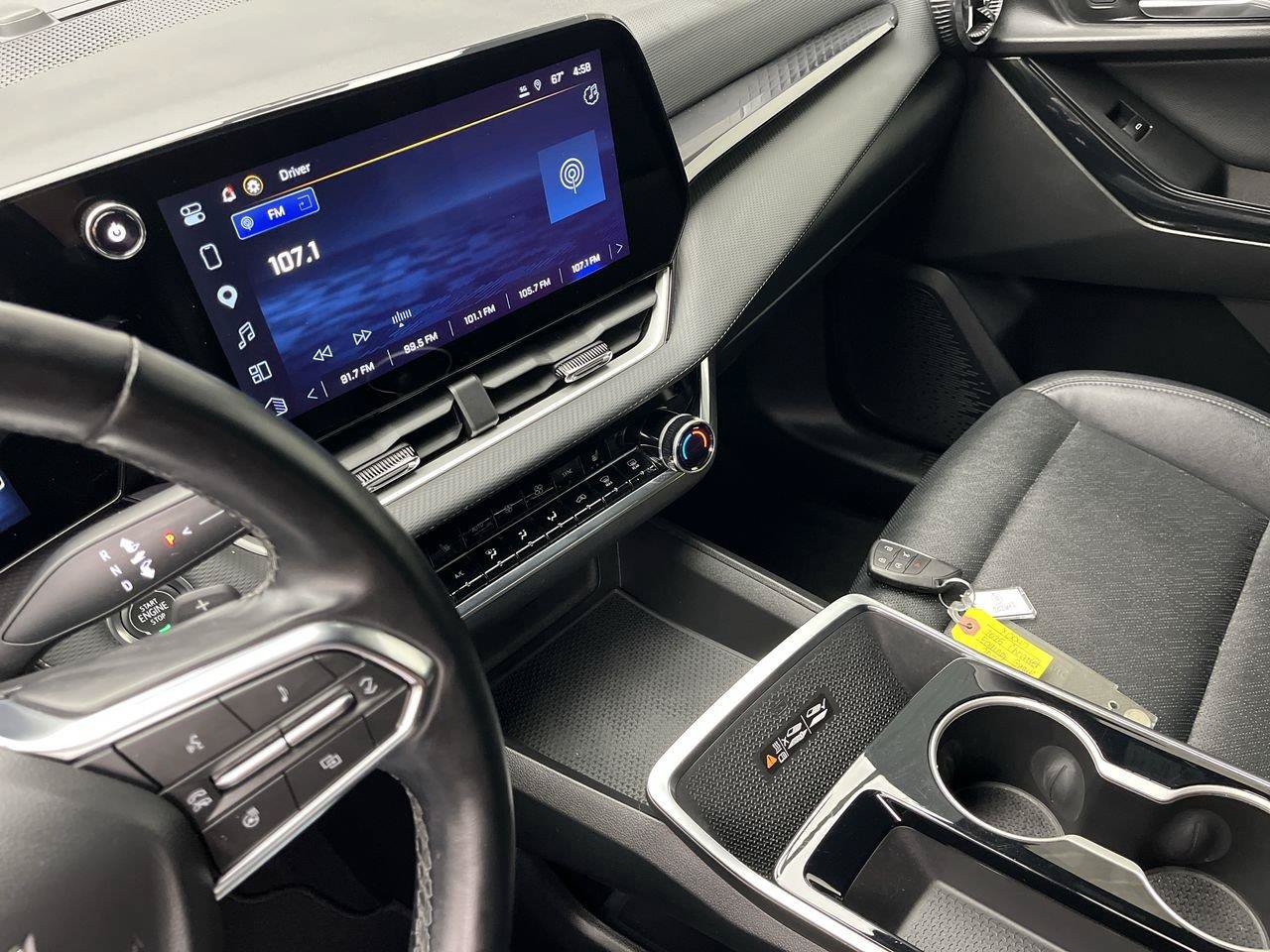 Certified 2025 Chevrolet Equinox LT w/ Convenience Package II AWD/4WD image 17