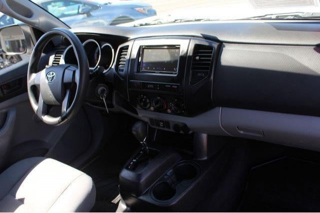 Used 2014 Toyota Tacoma 2WD Regular Cab image 24