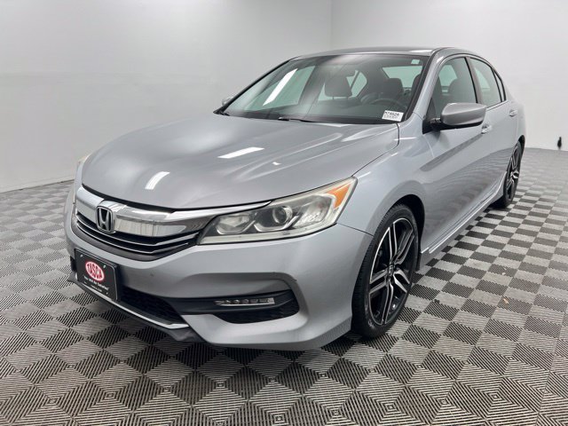 Used 2017 Honda Accord Sport Special Edition image 2