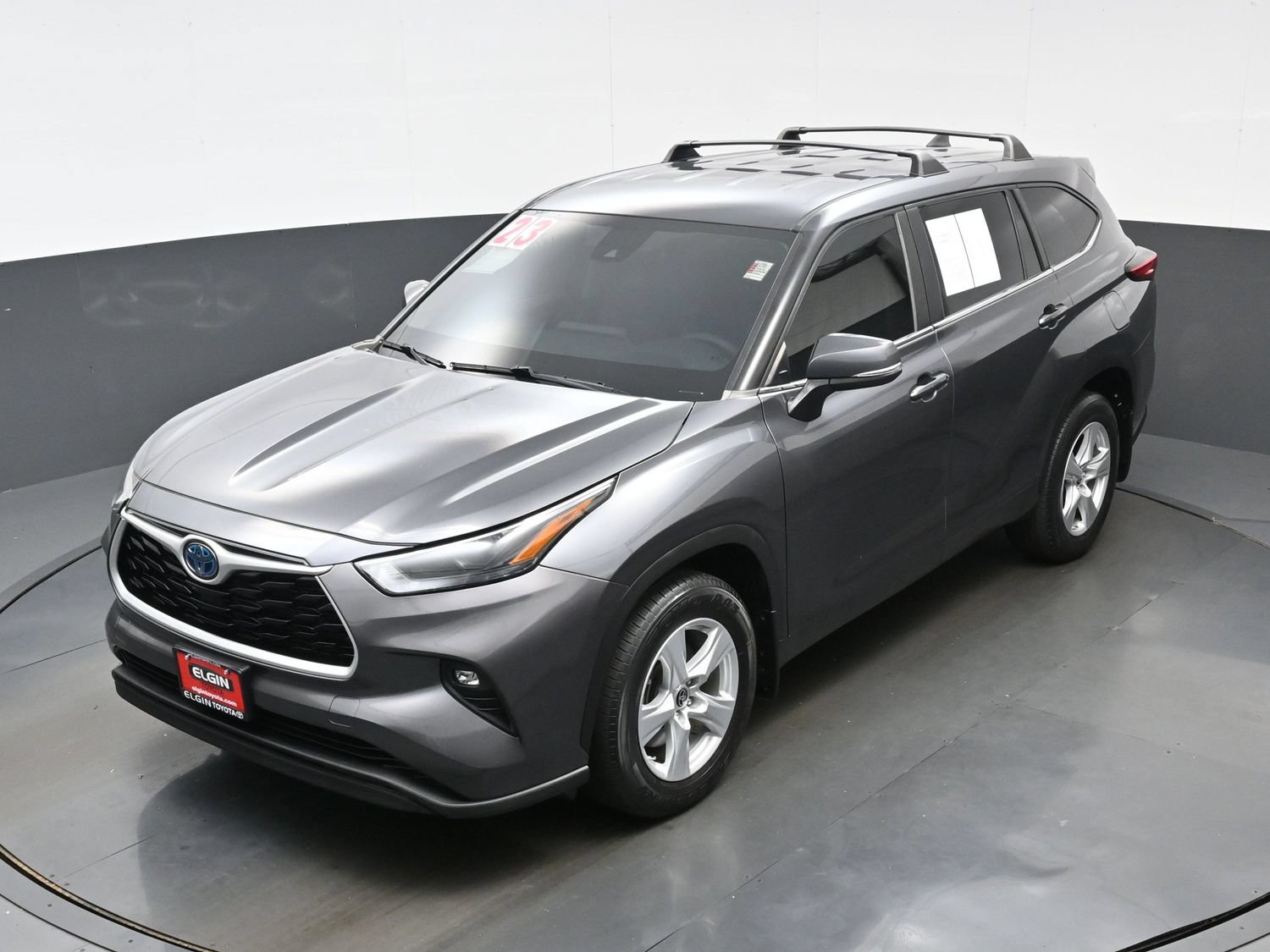 Used 2023 Toyota Highlander LE AWD/4WD image 36