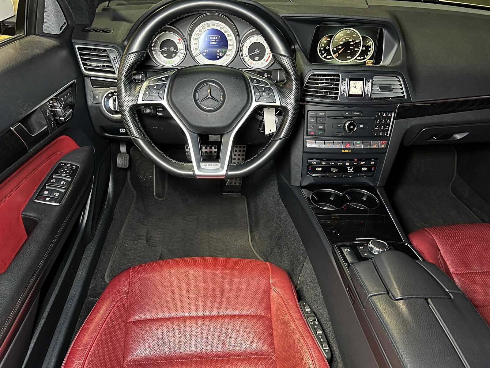 Used 2017 Mercedes-Benz E 400 4MATIC Coupe image 36