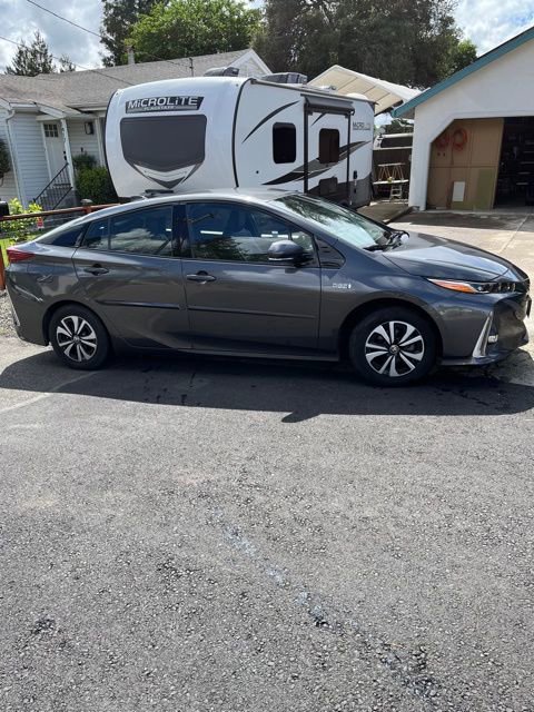Used 2017 Toyota Prius Prime Advanced w/ Protection Package FWD image 1