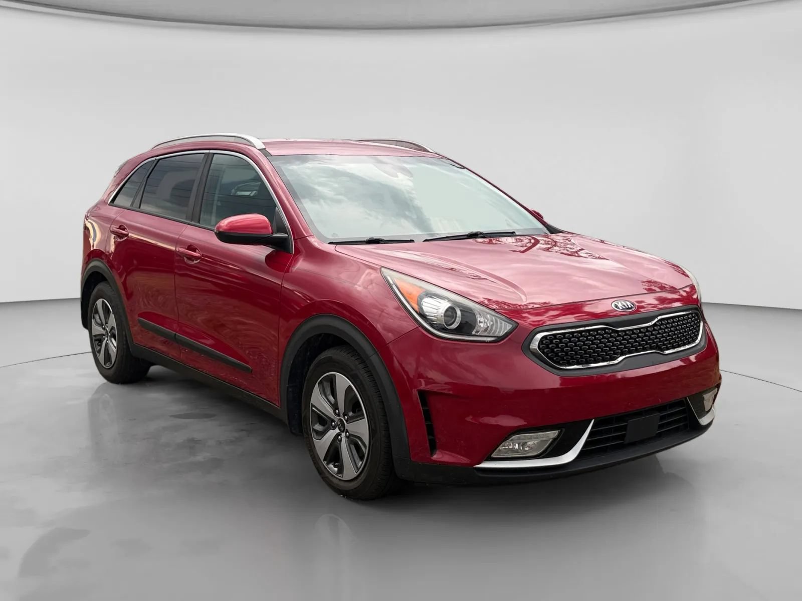 Used 2017 Kia Niro LX FWD image 7