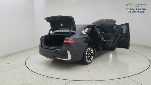 Used 2024 BMW i5 eDrive40i w/ Convenience Package RWD image 70