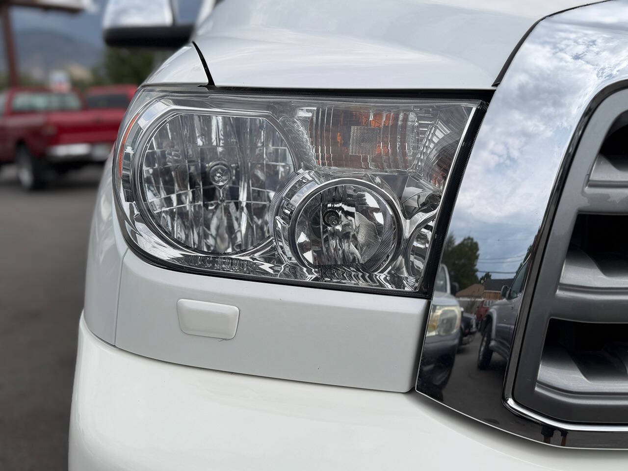 Used 2015 Toyota Sequoia Platinum AWD/4WD image 30