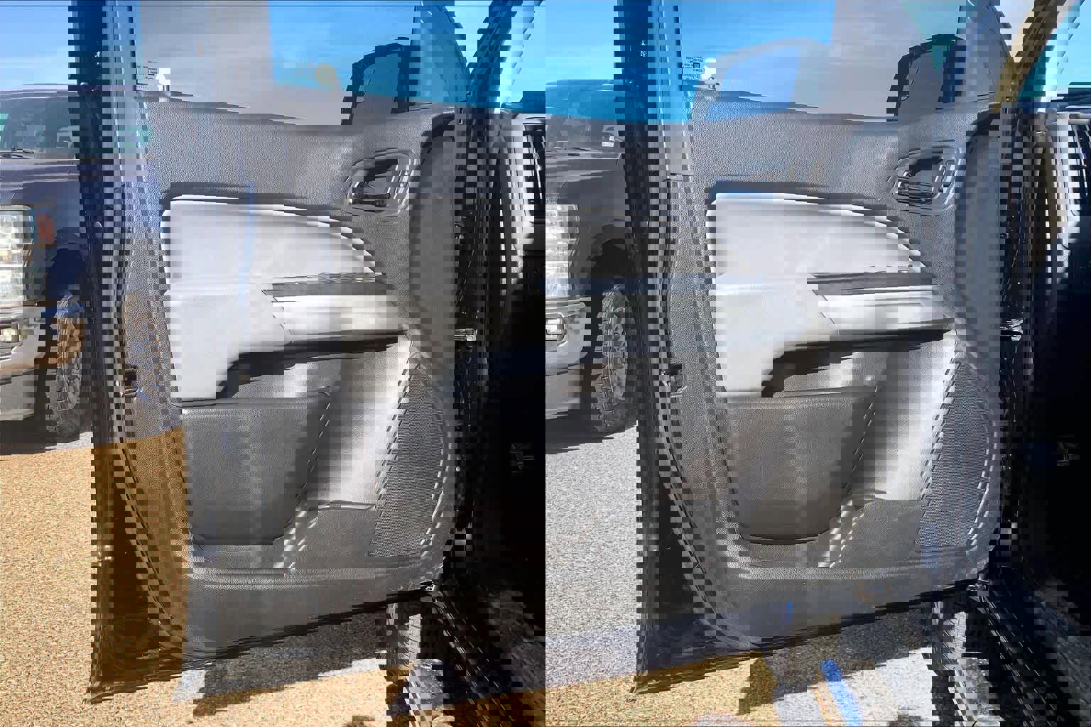 Used 2016 Chevrolet Colorado LT w/ LT Convenience Package image 21