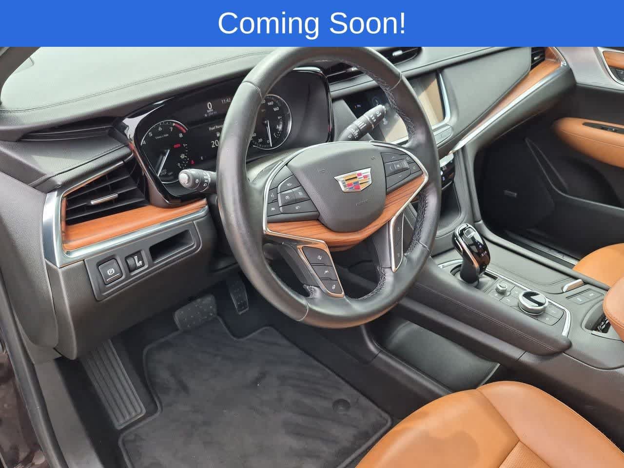 Used 2020 Cadillac XT5 Premium Luxury FWD image 2