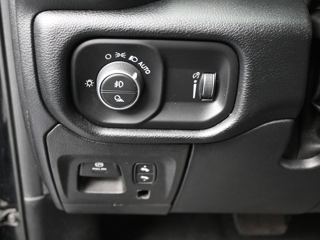 Used 2020 RAM 1500 Big Horn image 16