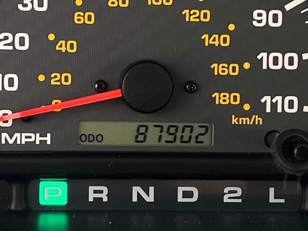 Used 2000 Toyota 4Runner SR5 image 16