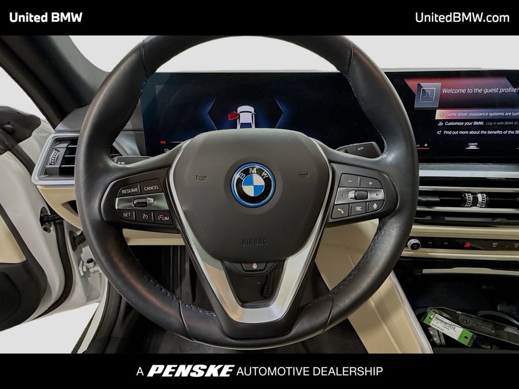 Used 2023 BMW i4 eDrive35 w/ Premium Package RWD image 6