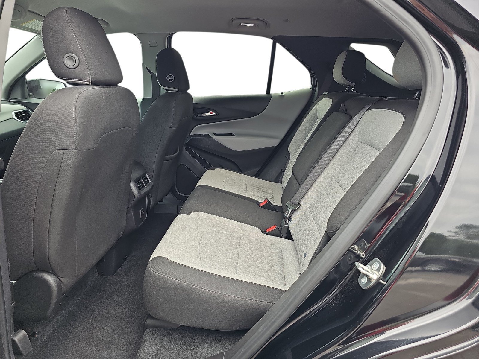 Used 2024 Chevrolet Equinox LS w/ LS Convenience Package FWD image 11