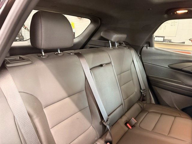 Used 2025 Chevrolet TrailBlazer RS w/ Convenience Package AWD/4WD image 26
